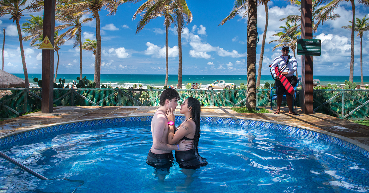 Como tirar fotos na piscina | 5 dicas para tirar fotos incríveis e diferentes!